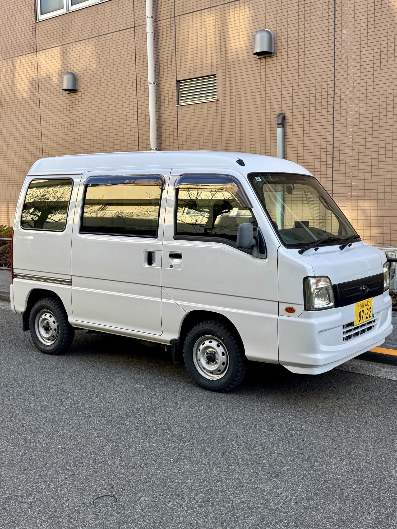 ブリヂストンのタイヤ 604V RD-604 STEEL をスバル サンバーバンに装着